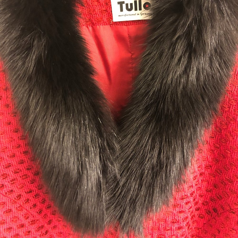 Tullo 2 Piece Ladie's Ensemble With Black Fox Col… - image 1